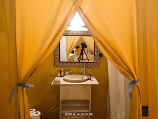 ホテル Sahara Luxury Camp Vip メルズーガ エクステリア 写真