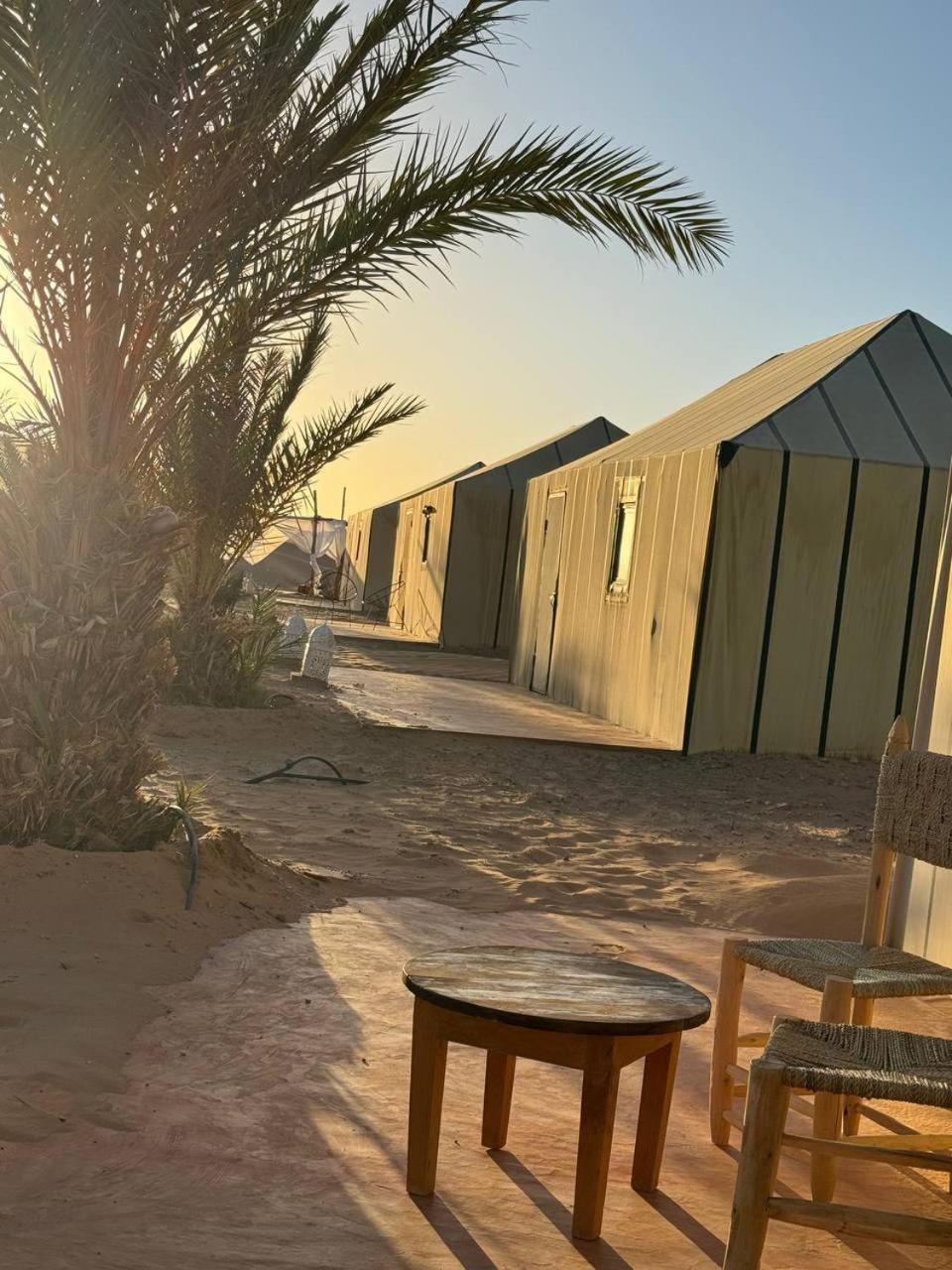 ホテル Sahara Luxury Camp Vip メルズーガ エクステリア 写真